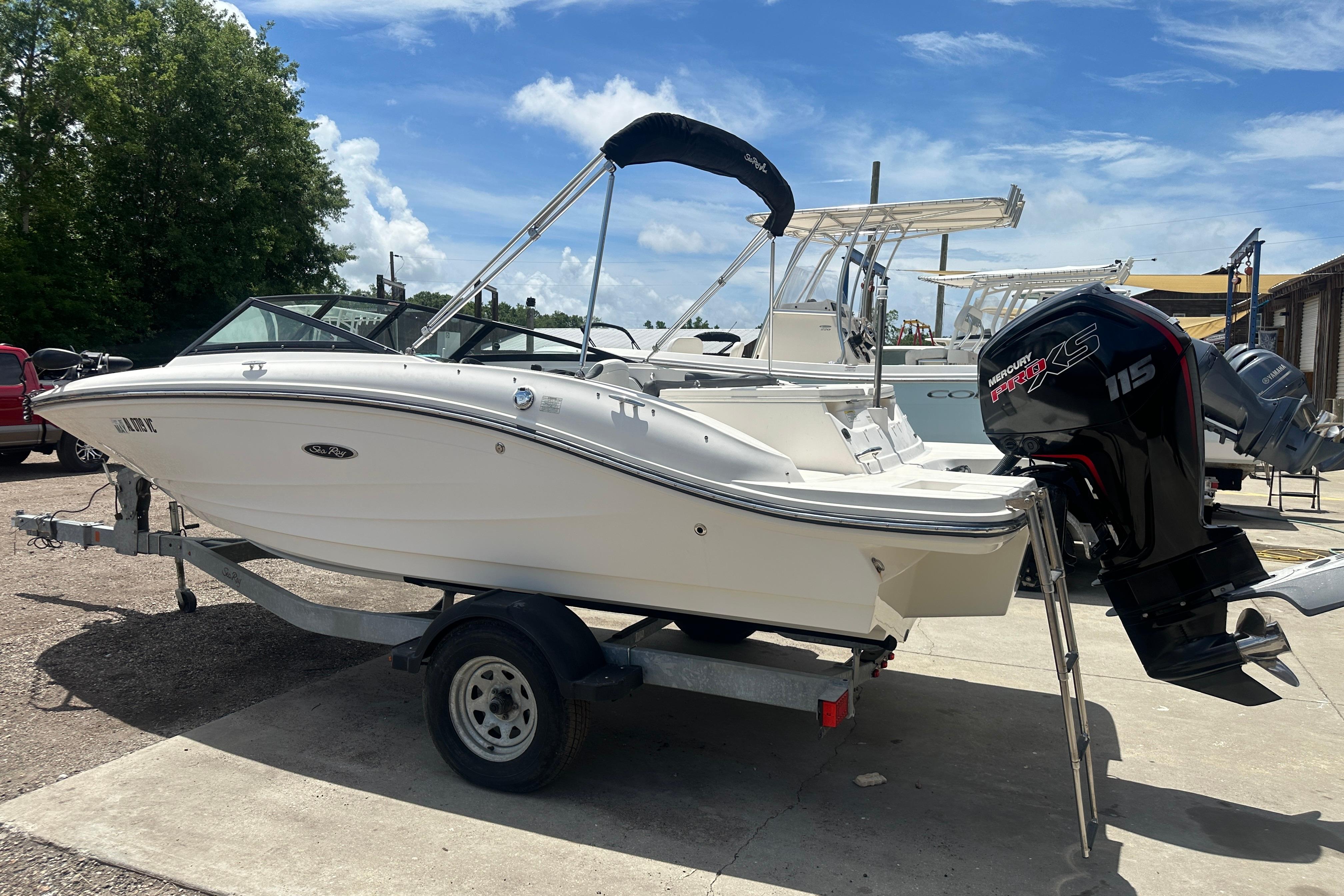 2017 Sea Ray SPX 190 Outboard boat on trailer, featuring a Mercury 115 Pro XS engine.