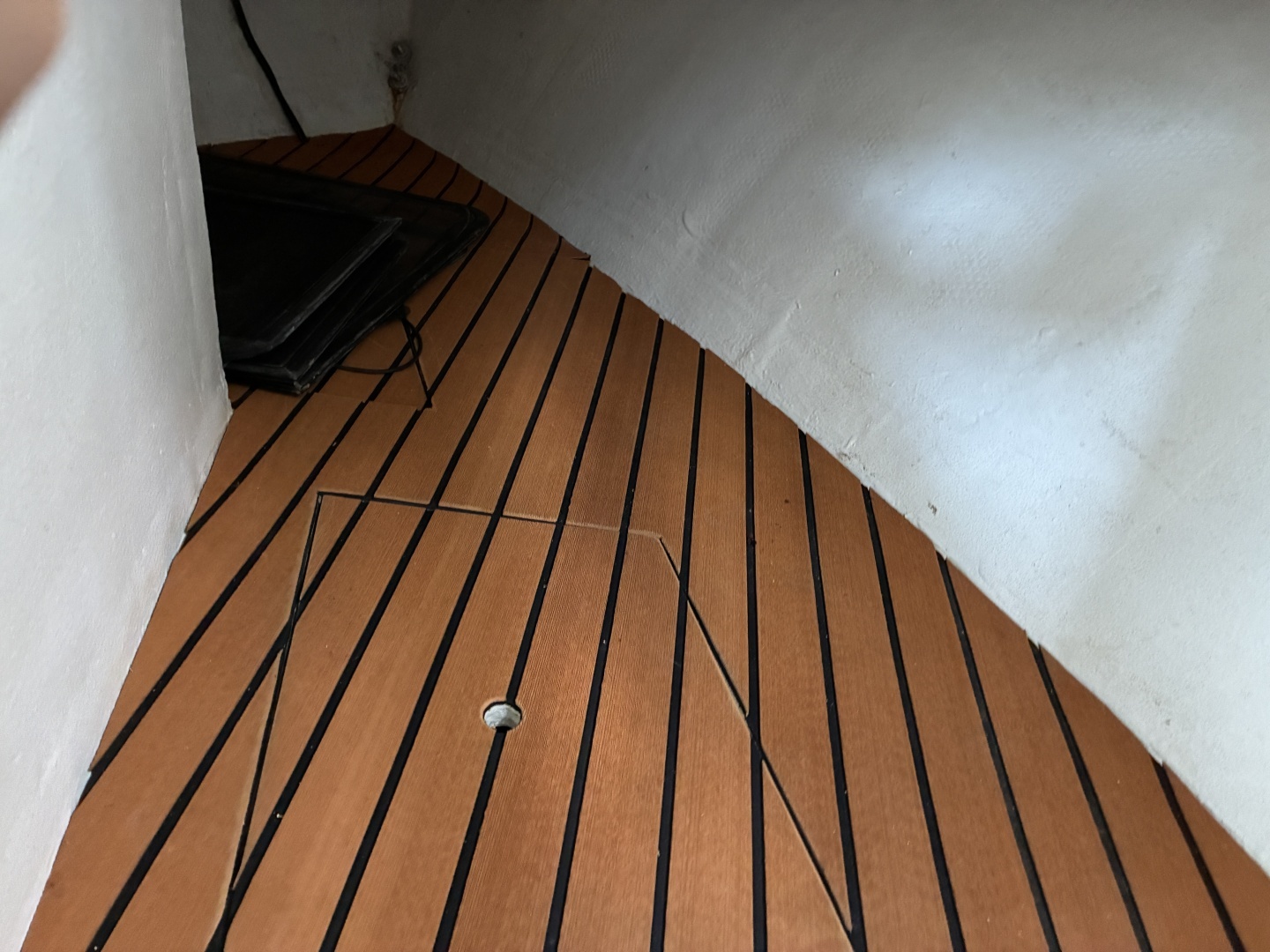2008 Custom Glenn Young 32 Lafitte Skiff - Image 31