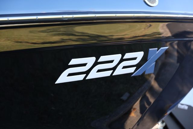 2026 Yamaha Boats 222 XD BOTH COLORS AVAILABLE - 27