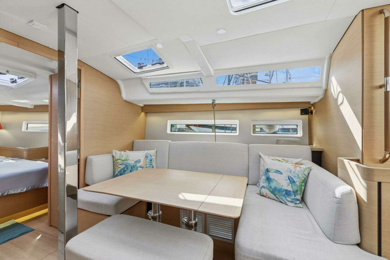2021 Jeanneau 440 - Image 35