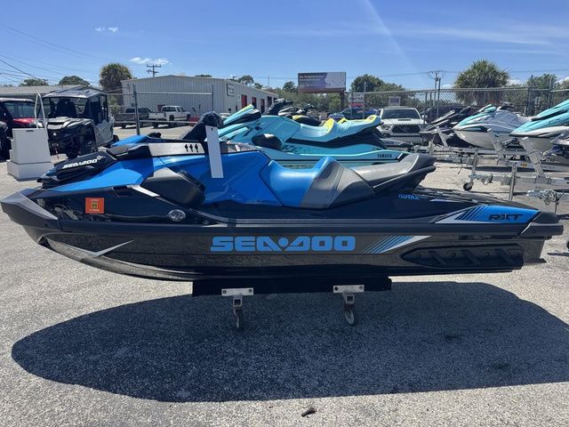 2018 Sea-Doo RXT® 230 IBR & Sound System - 5