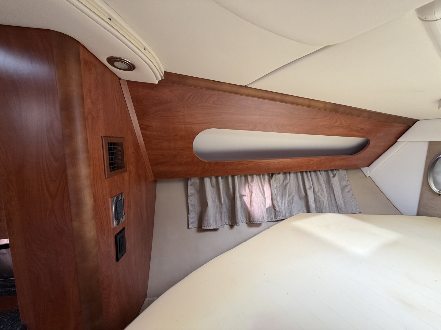 2013 Rinker 360 Express Cruiser - Image 48