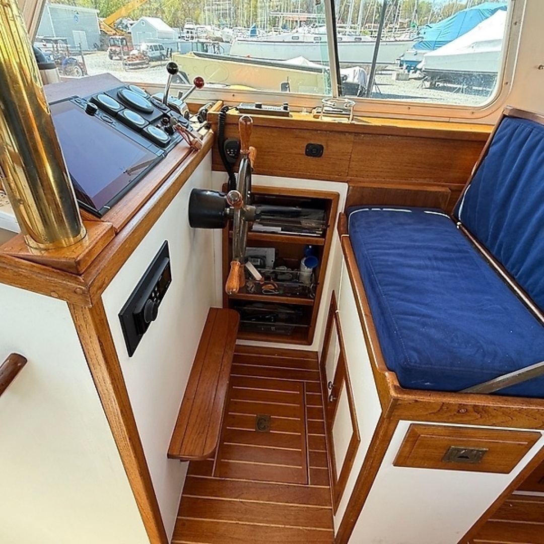 1993 Shannon Custom Downeast 36 - Image 16