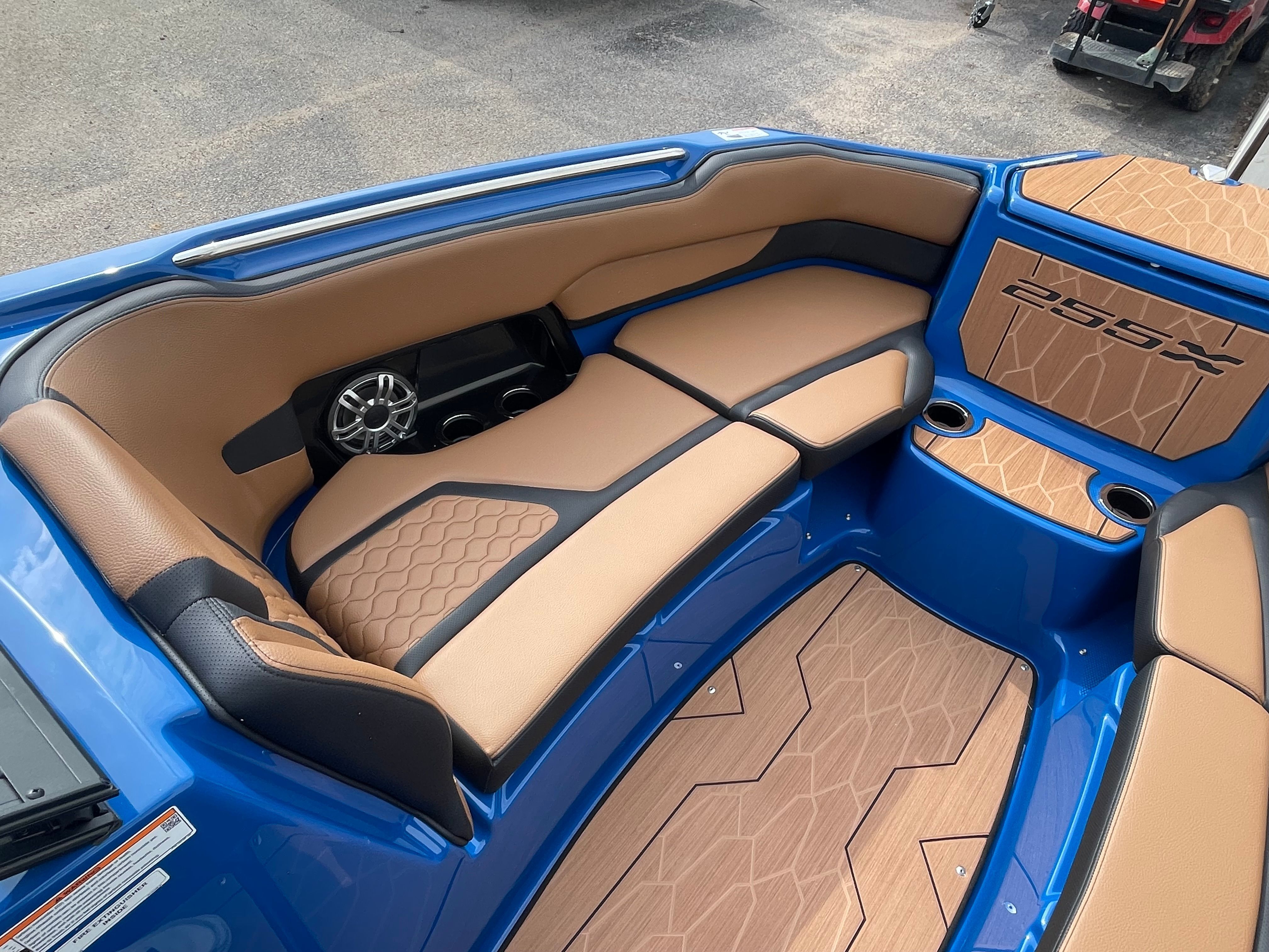 2026 YAMAHA 255 XD - Image 29