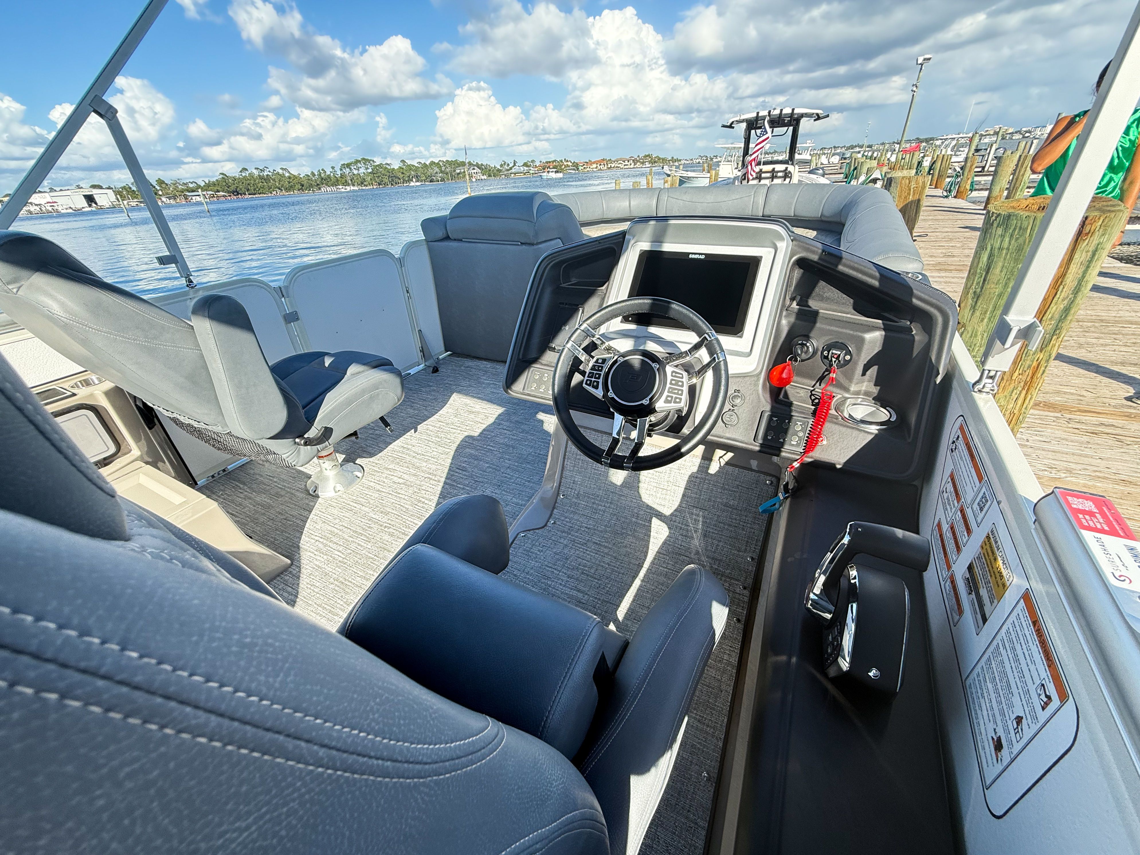 2025 PREMIER 270 INTRIGUE - Image 5