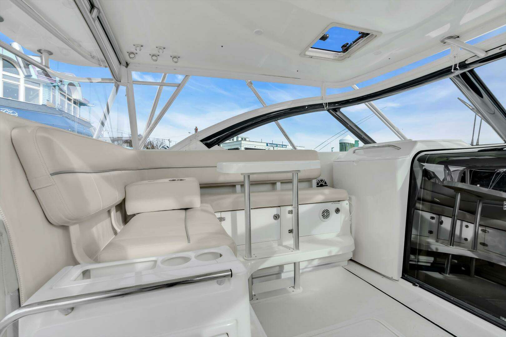 2006 Tiara Yachts 4200 Open - Image 58