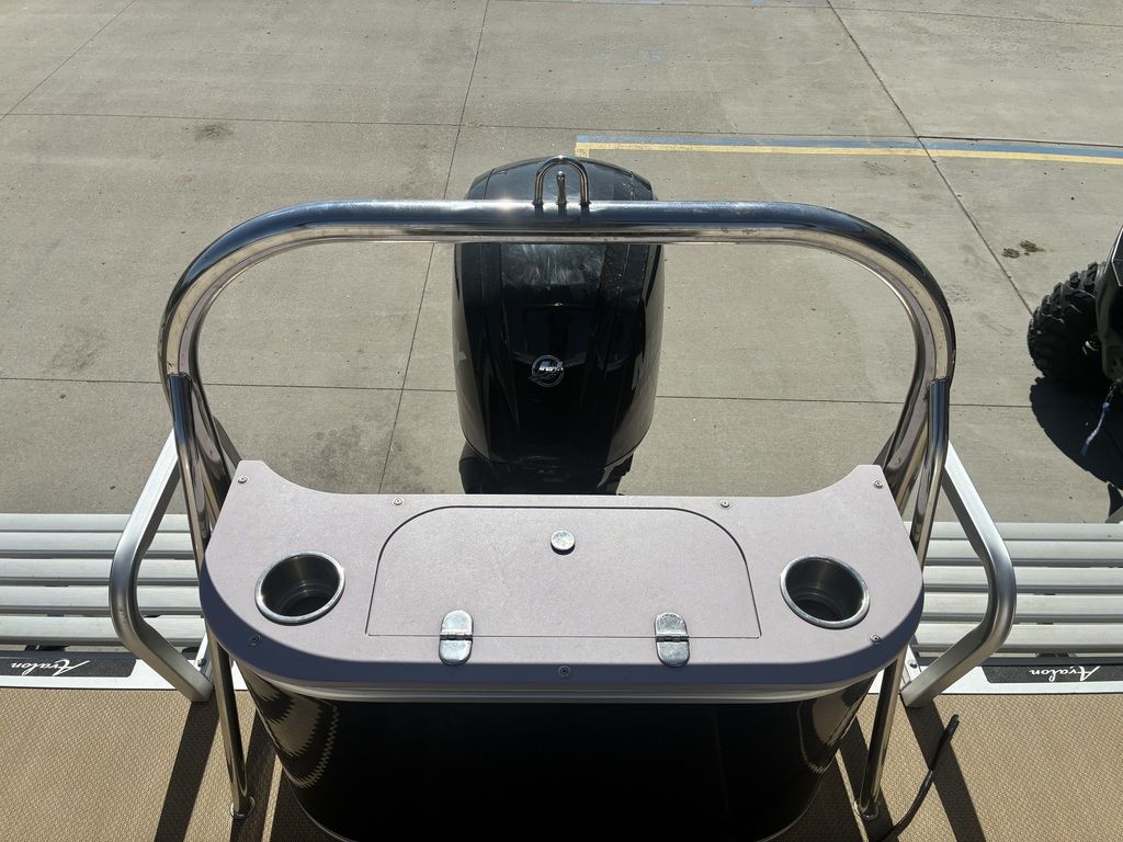 2014 Avalon 2485QL Wind Jammer - 27