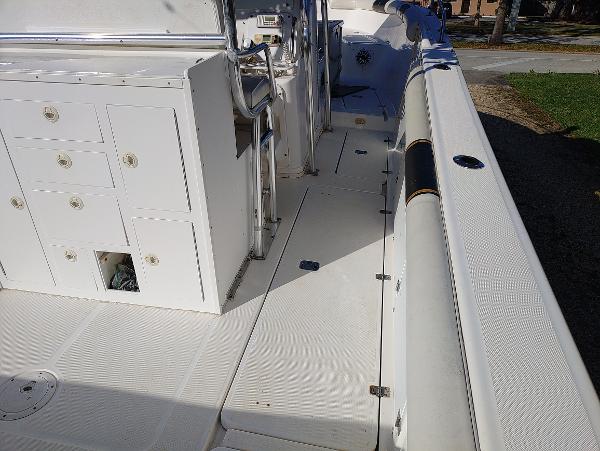 2002 Century 3200 Center Console - 15
