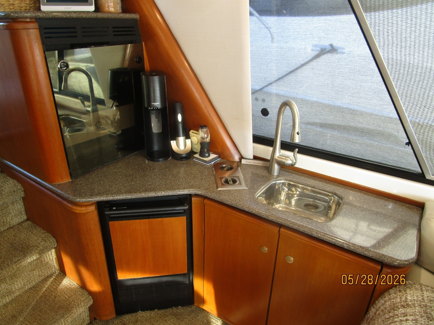 1998 Bayliner 4788 - Image 40