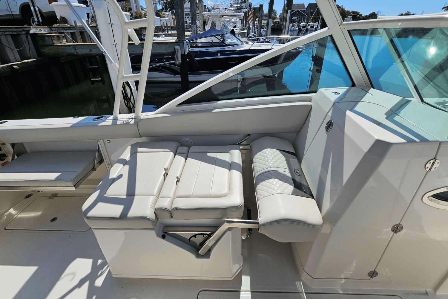 2023 Sailfish 276 DC - 27