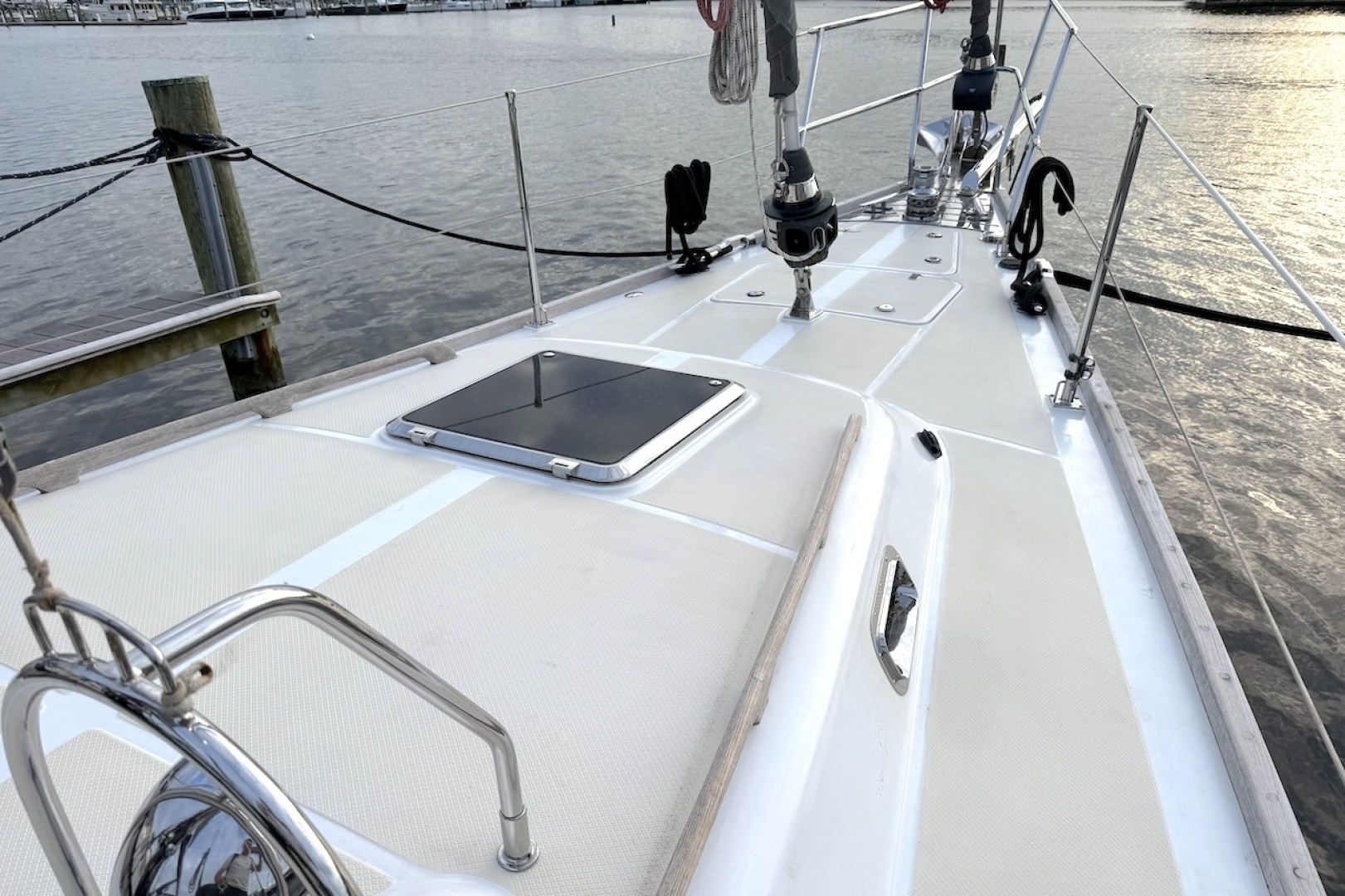 2014 Hylas 56 - Image 10