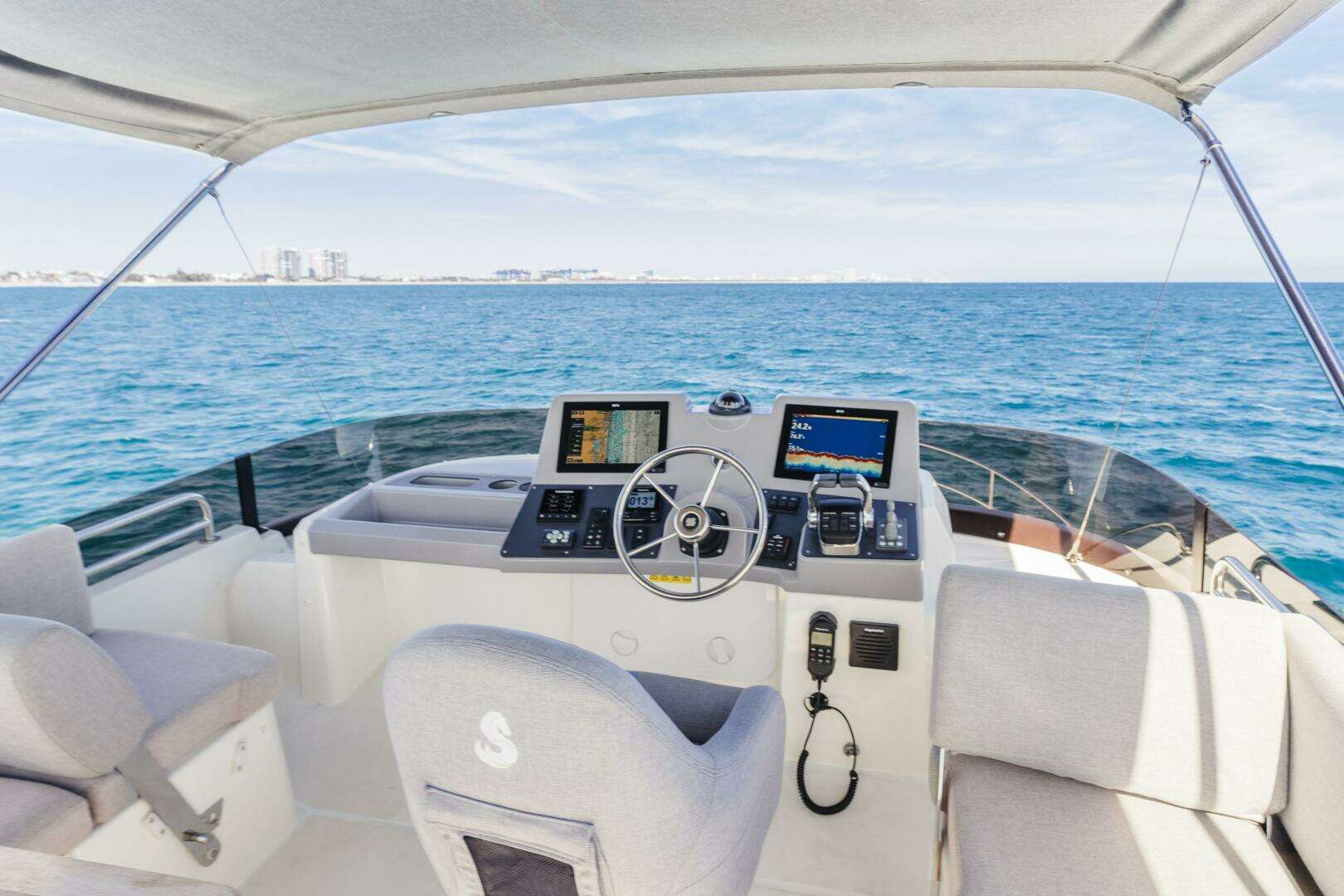 2025 Beneteau — - Image 6