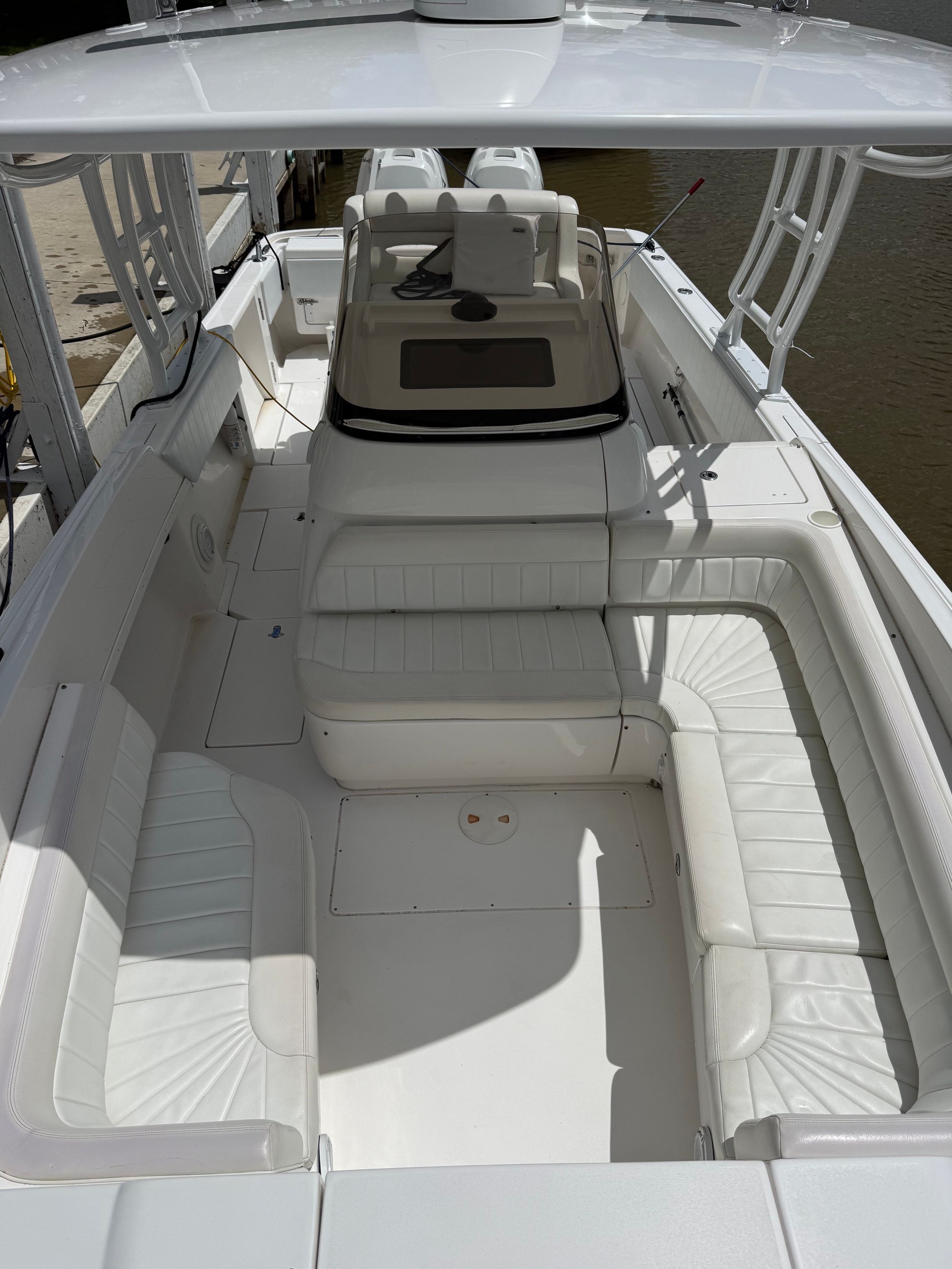 2012 Intrepid 327 Cuddy - 16