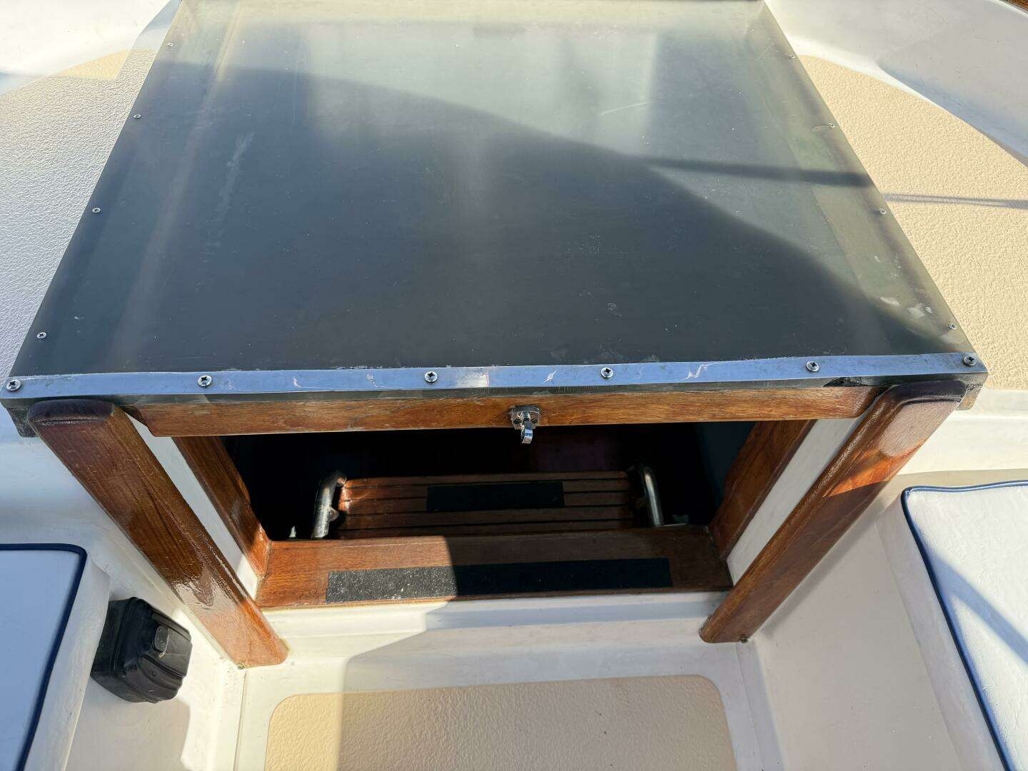 1985 Endeavour 42 - Image 59