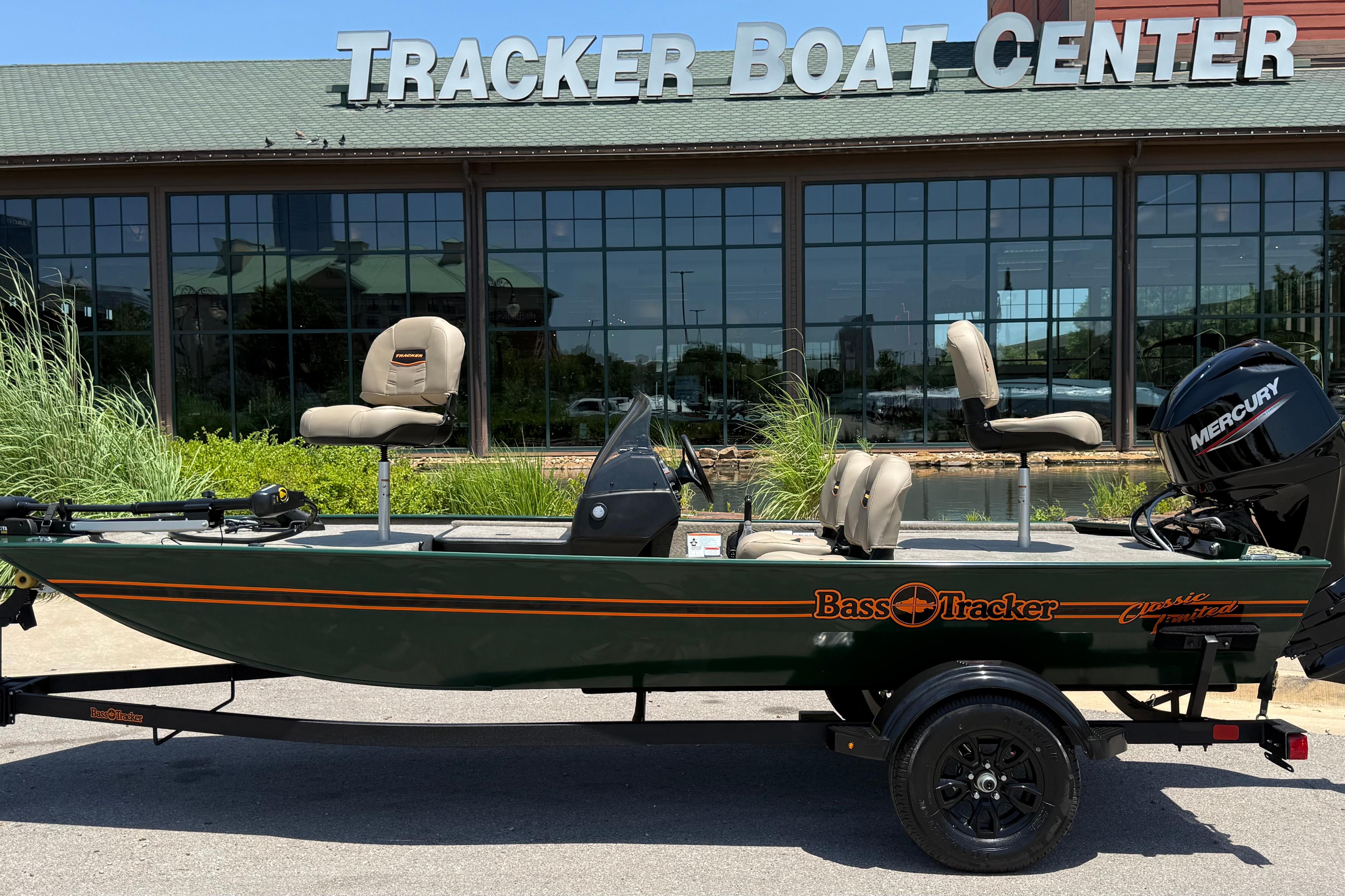 2026 Tracker Bass Tracker Classic Limited