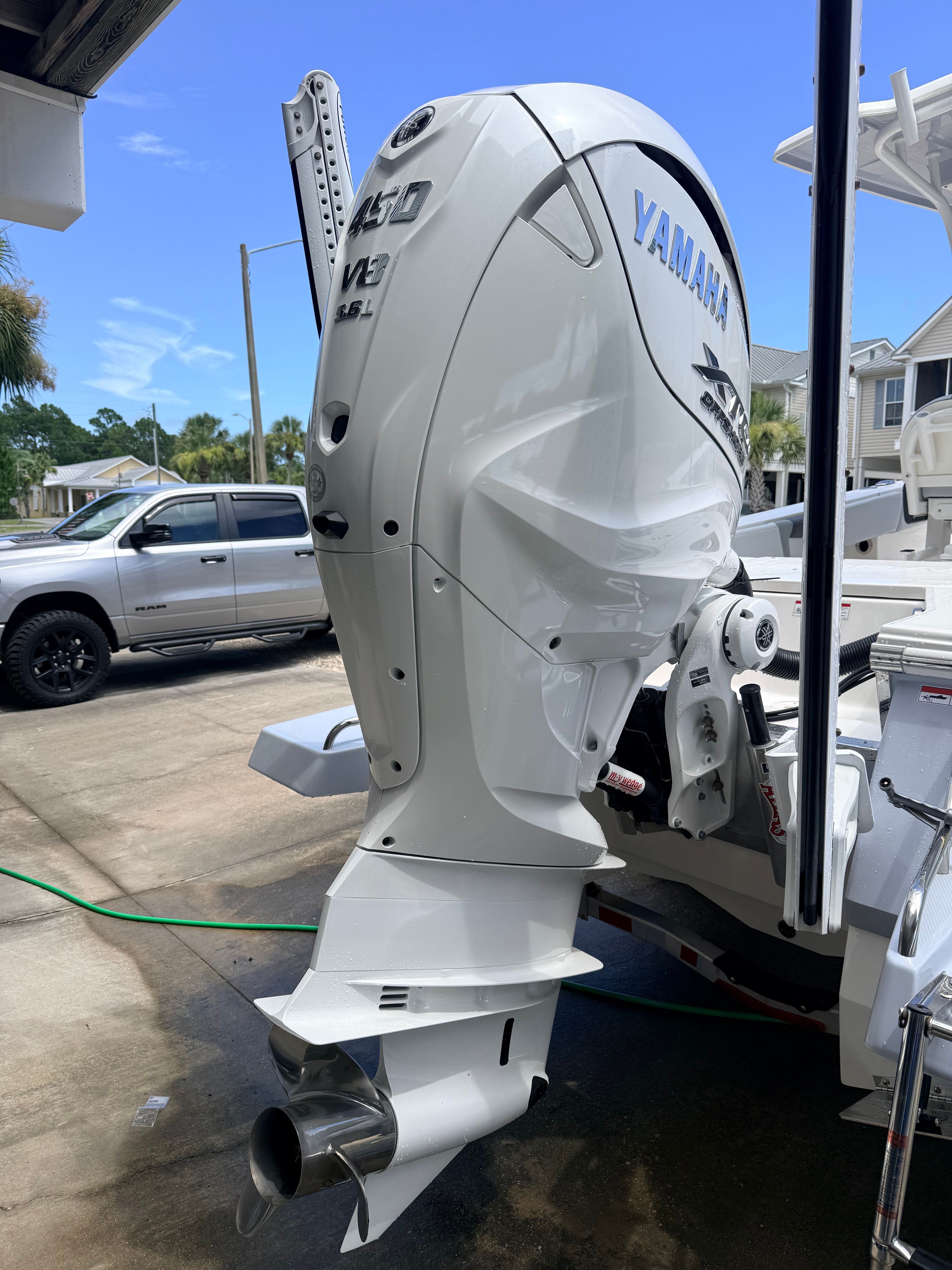 2025 Robalo 266 Cayman - 8