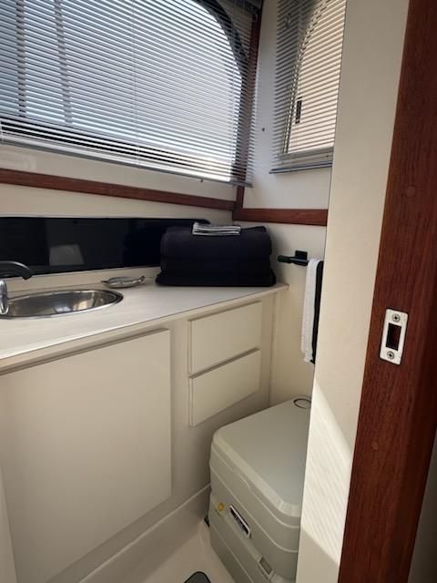 1990 Blackfin Flybridge - 8