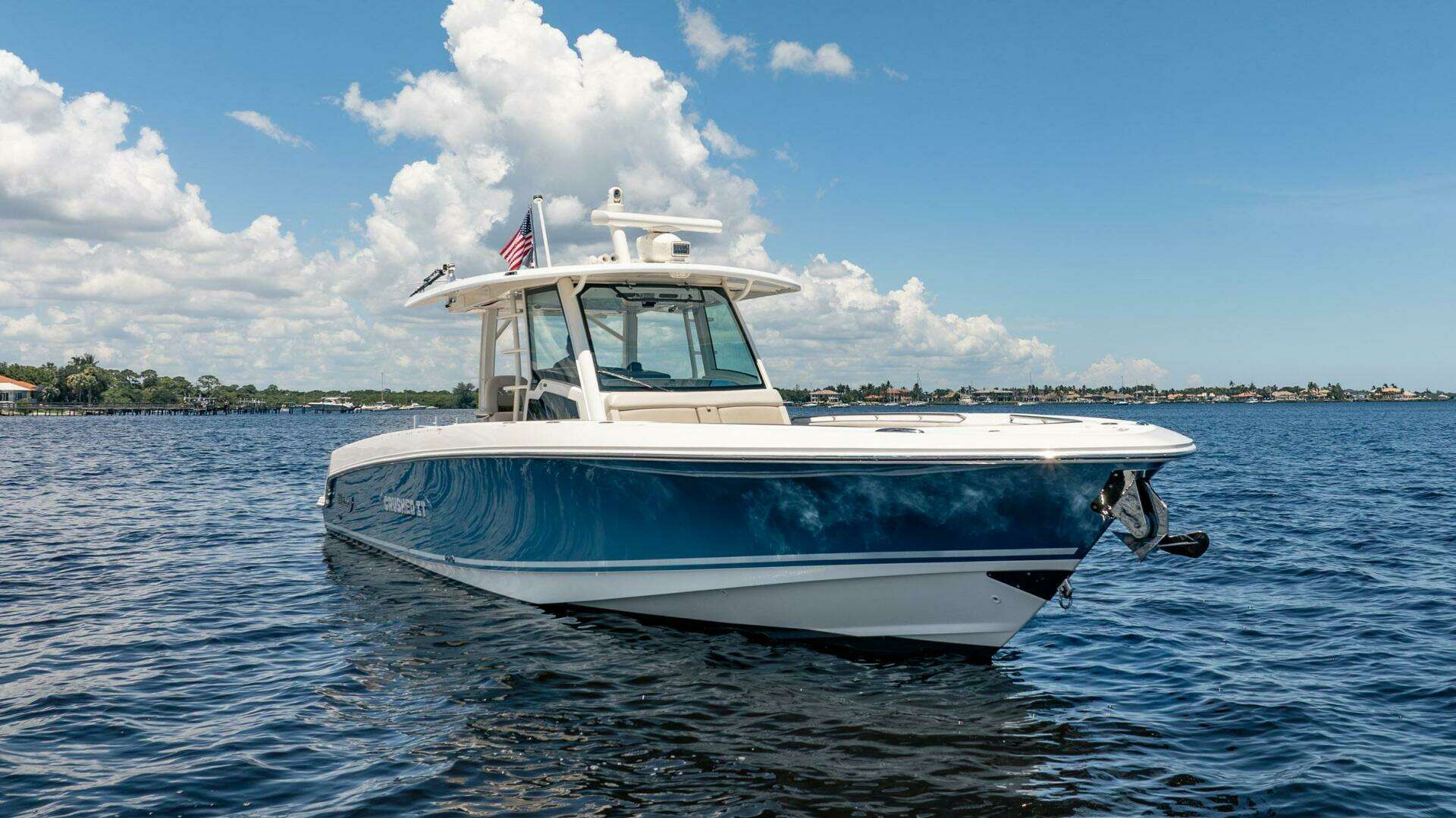2018 Boston Whaler 380 Outrage - Image 2