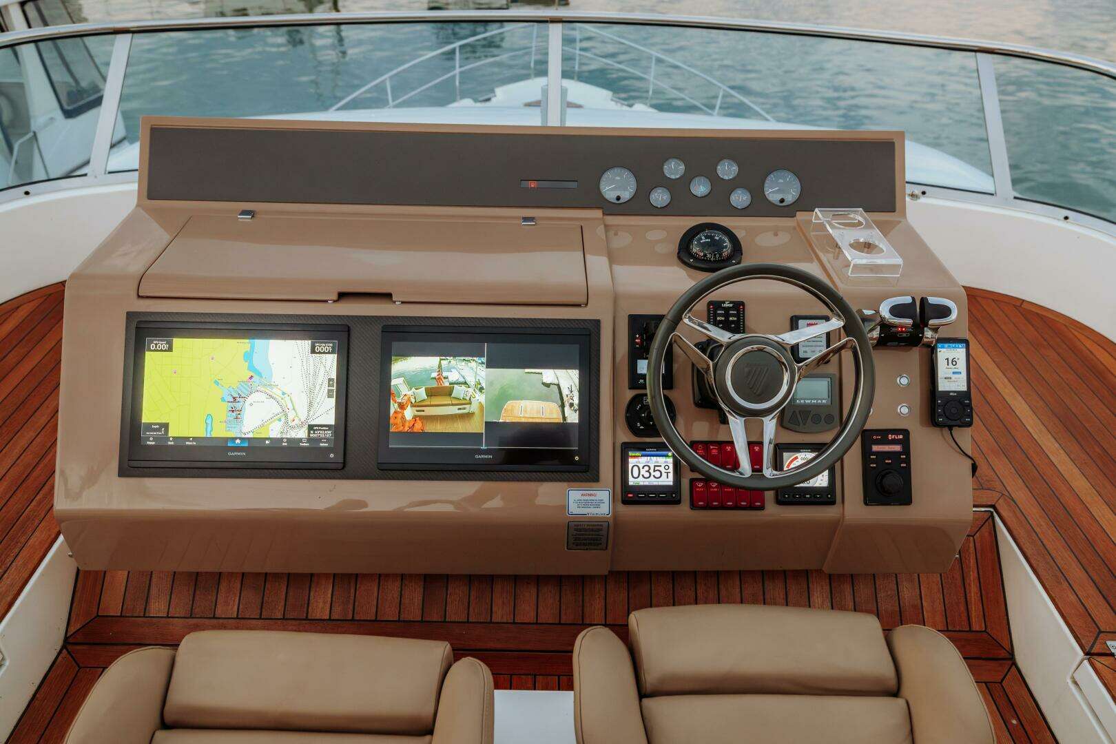 2011 Fairline 65 Squadron - Image 92