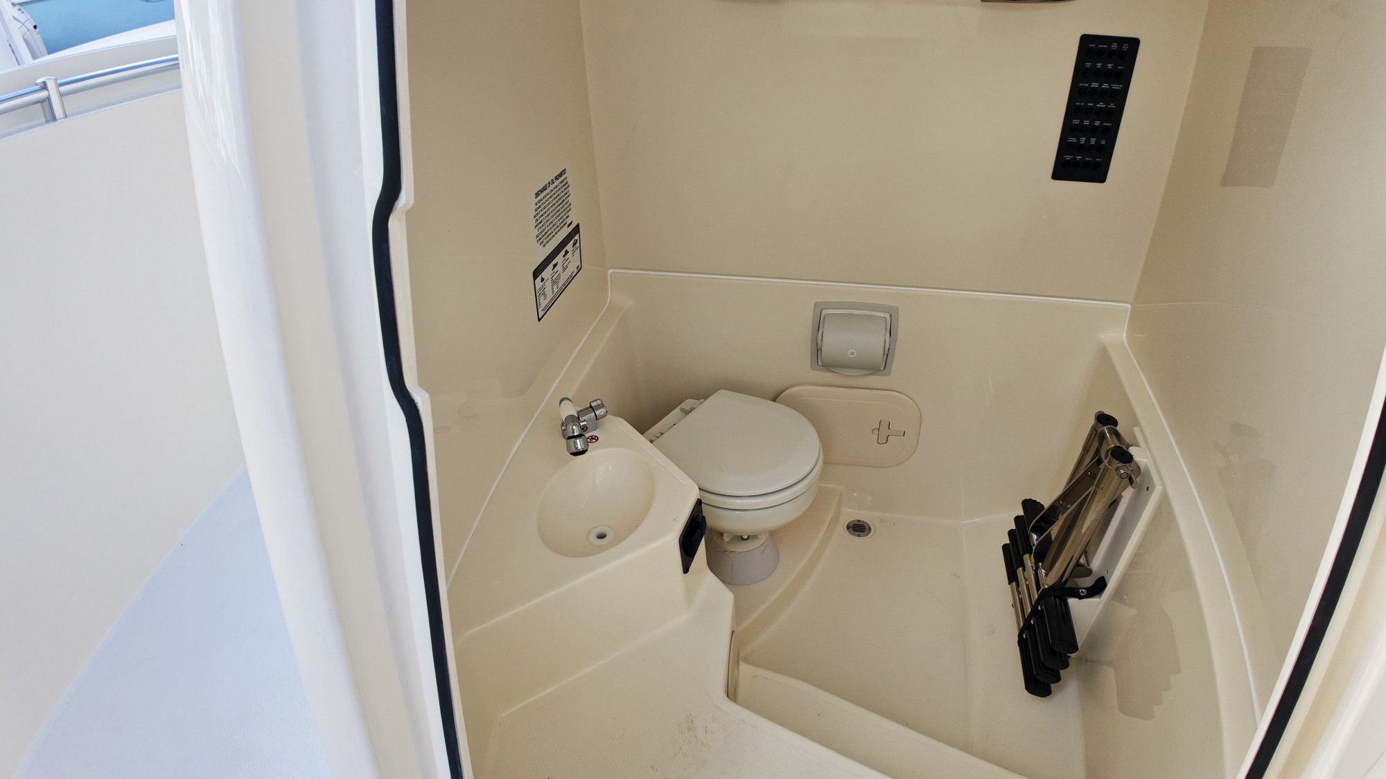 2027 Cobia 245 Center Console - 27