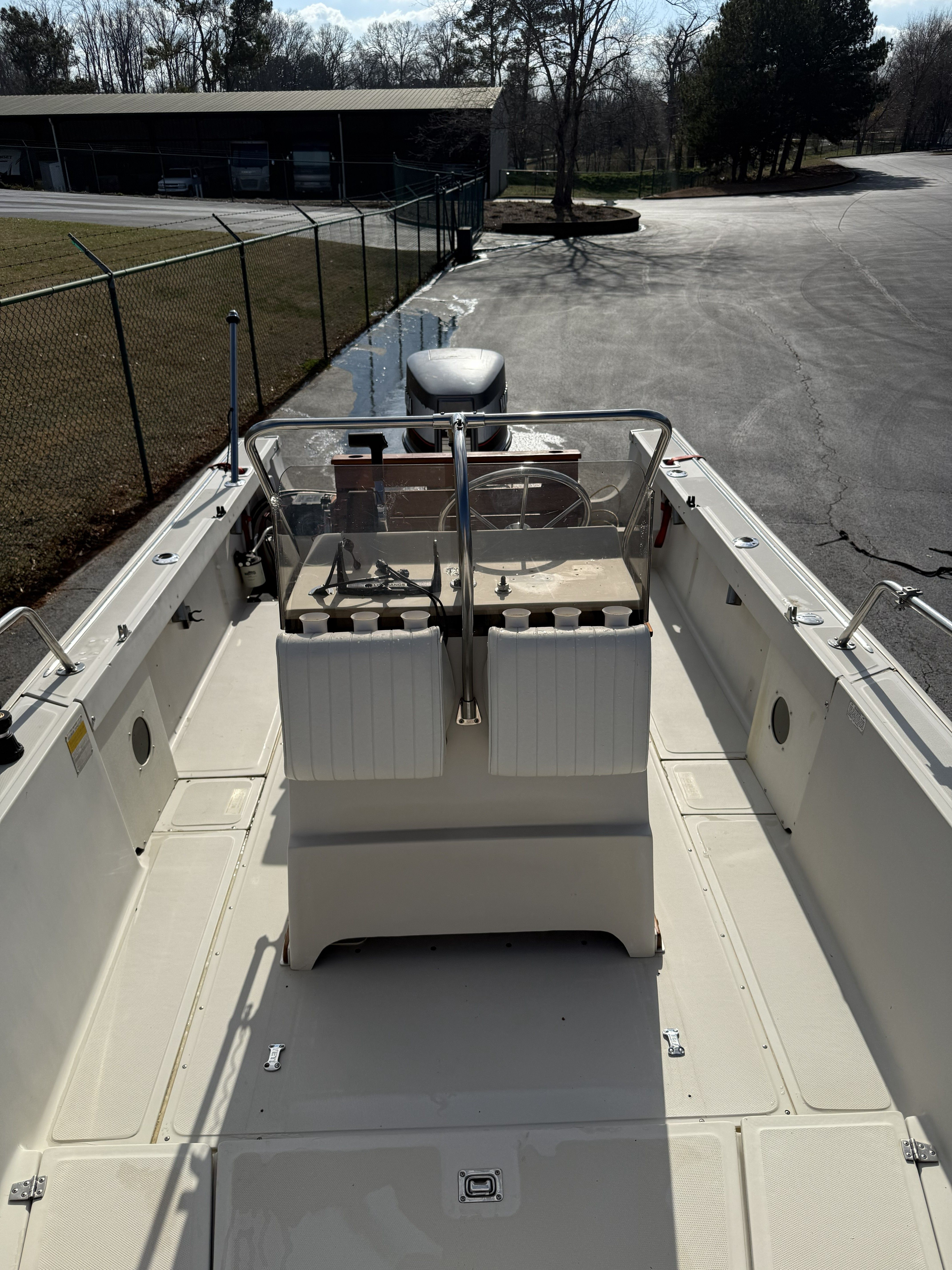 1987 Boston Whaler outrage v20 - 12