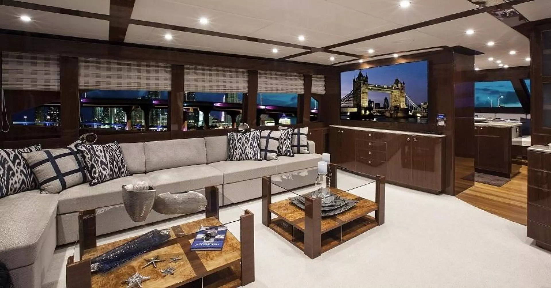 2015 Hargrave — - Image 7