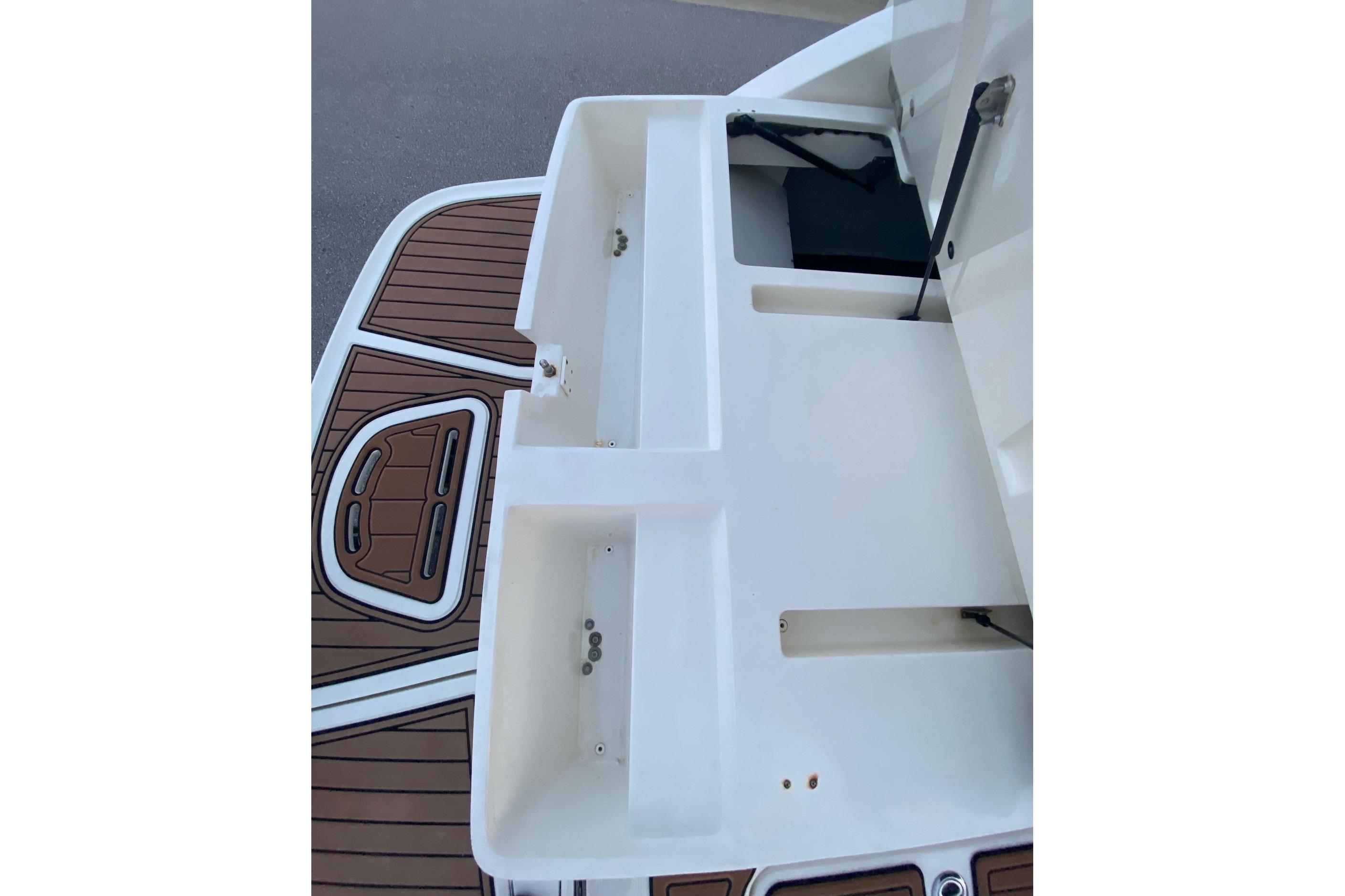 2014 Sea Ray 280 Sundeck - 10