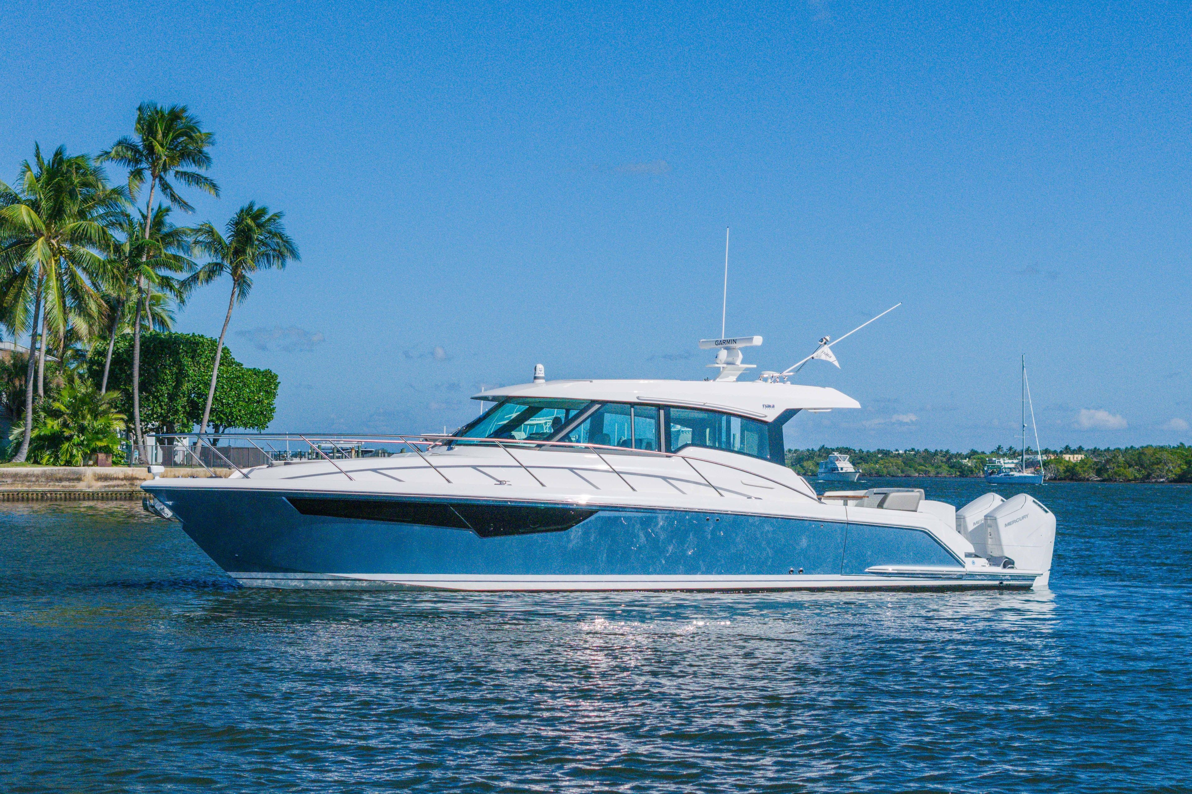 2025 Tiara Yachts 43 LE