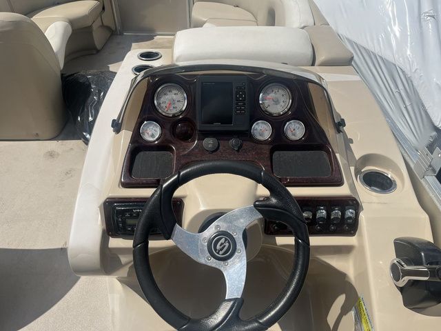 2015 Sylvan 8522 Cruise - 7