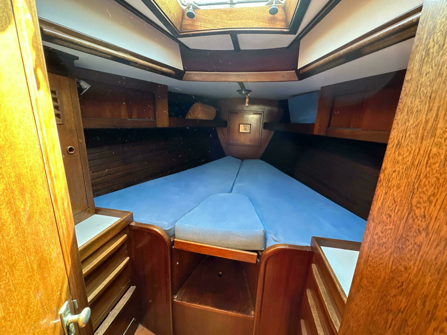 1988 Cambria 46 - Image 16