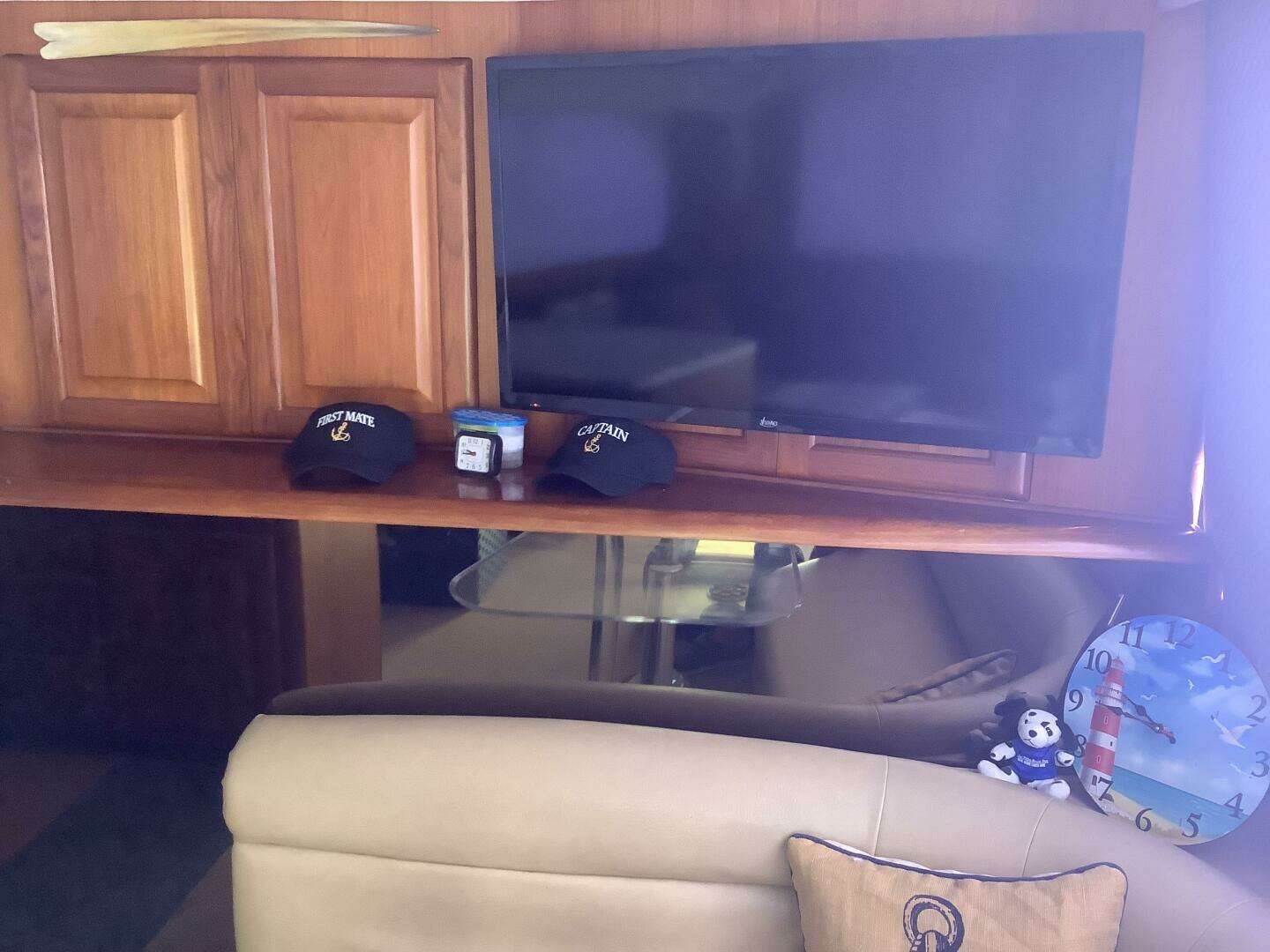 1994 Viking 50' Convertible Sportfish - Image 19
