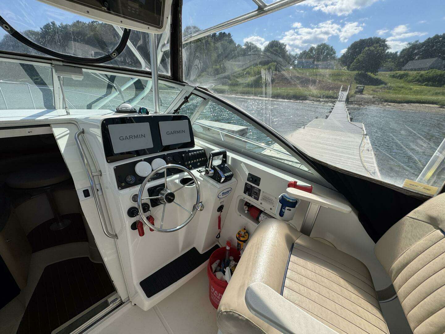 1999 Boston Whaler 28 Conquest - Image 29