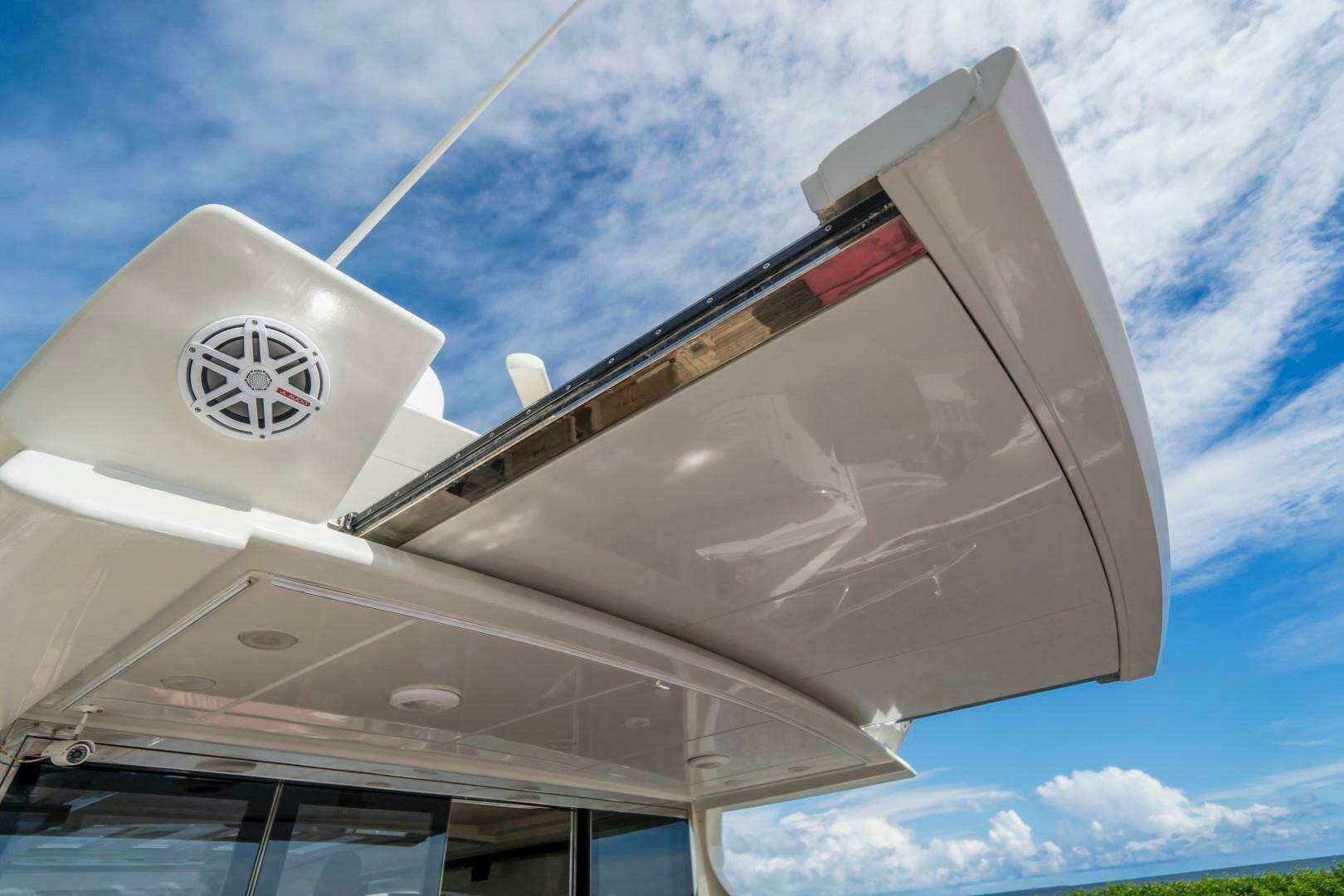 2007 Azimut 68S - Image 13