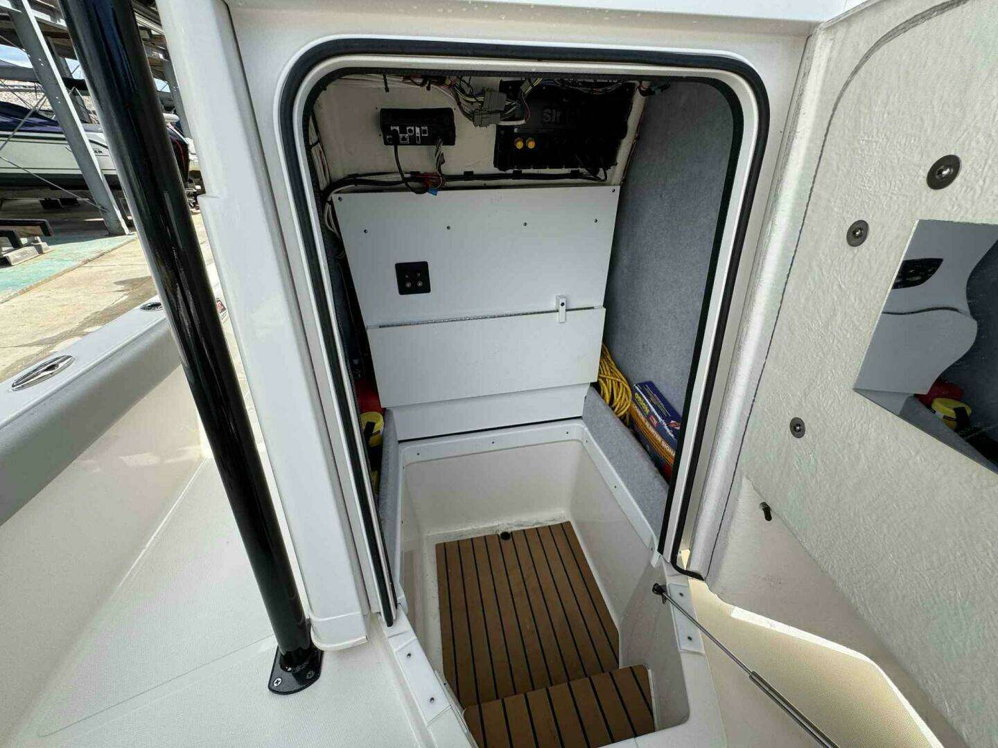 2020 Ranger 2360 Bay Boat - Image 23