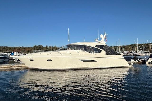 2011 Tiara Yachts 5800 Sovran
