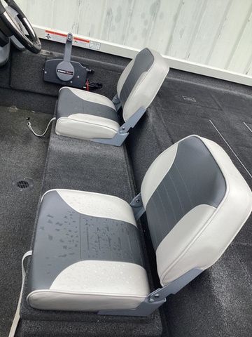 2013 Lowe Stinger 18 HP - 11
