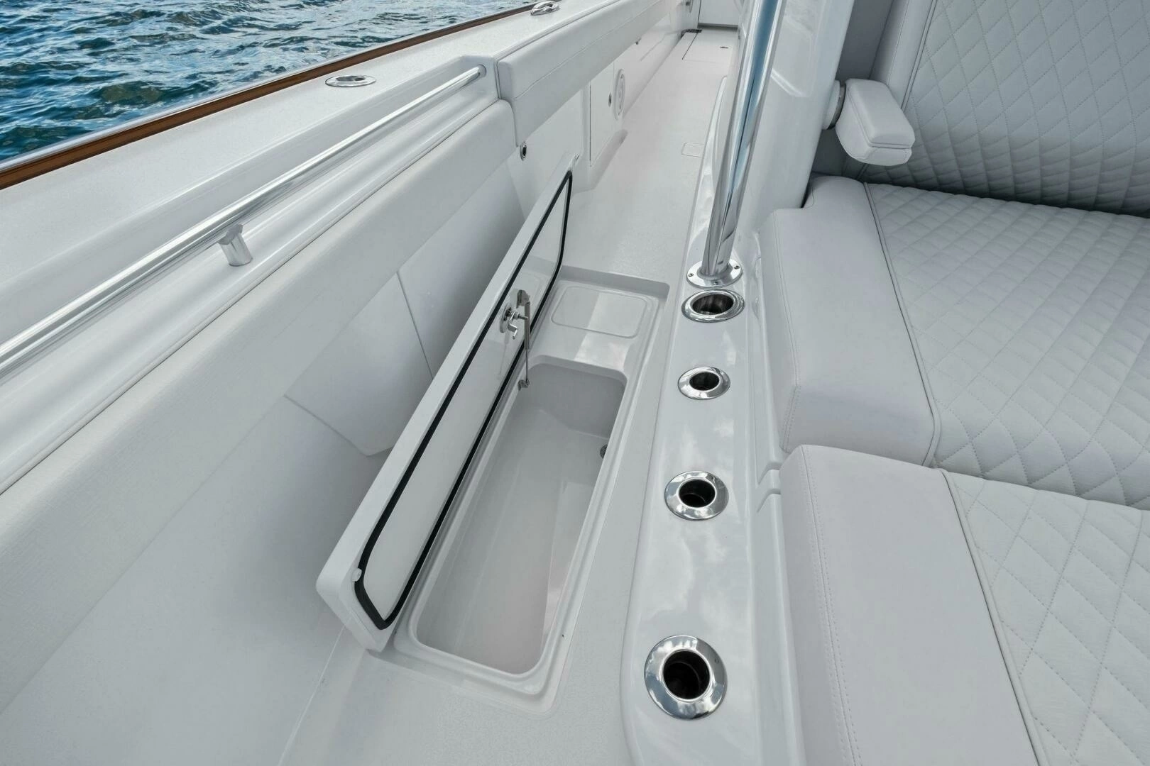 2026 Valhalla Boatworks V-37 - Image 19
