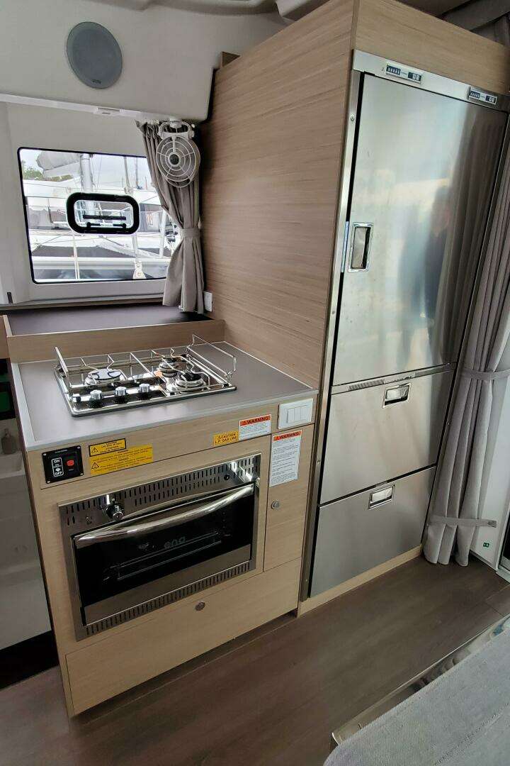 2026 Lagoon 38 Owner's Version - Image 7