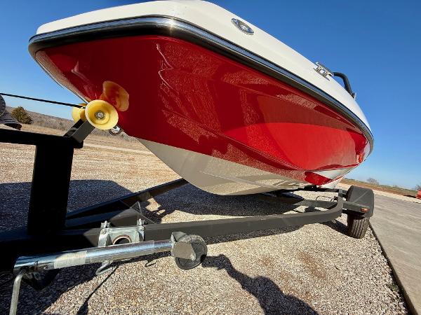 2015 Scarab 165 - 9