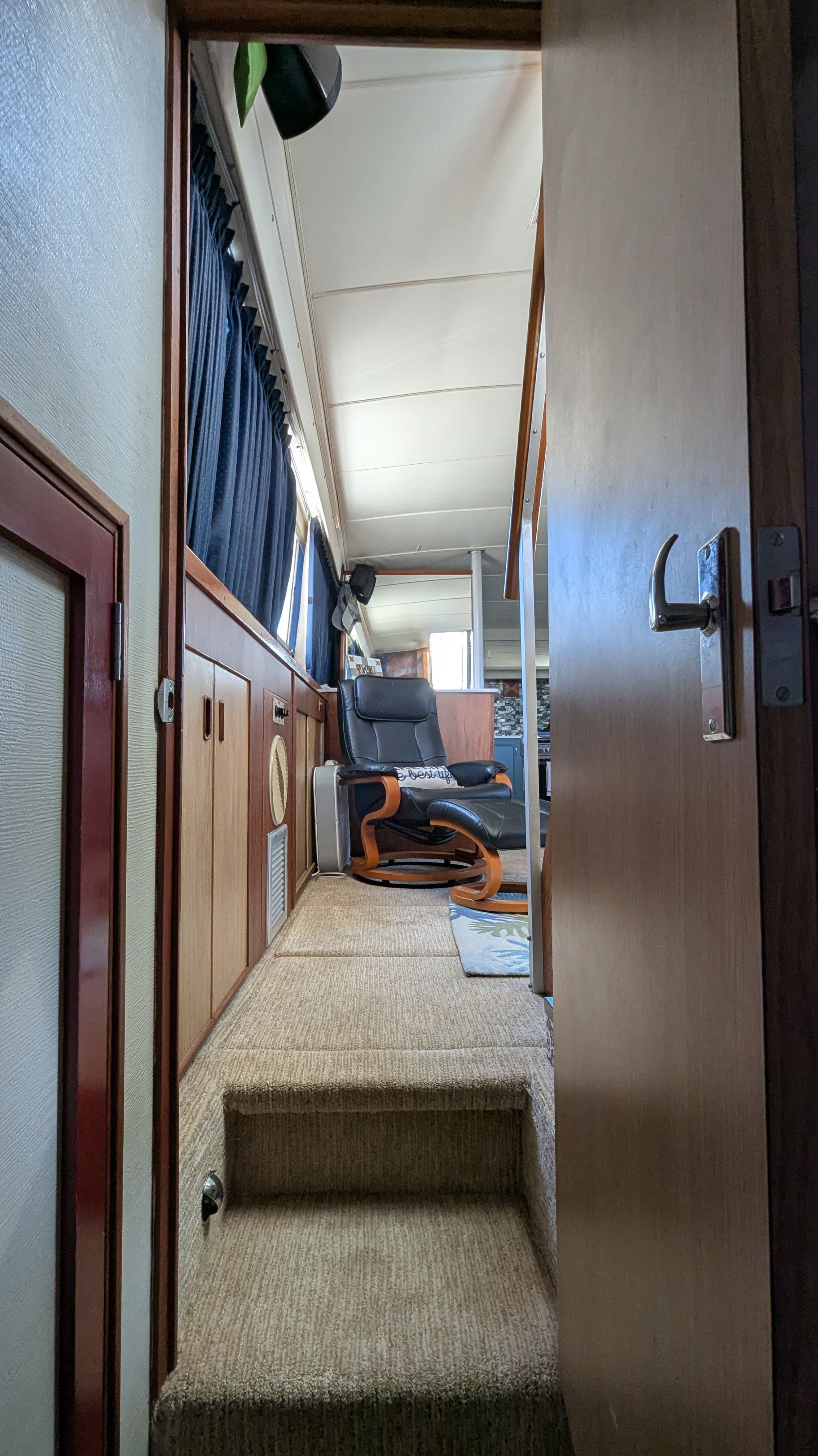 1975 Bertram 42 Motor Yacht - 11