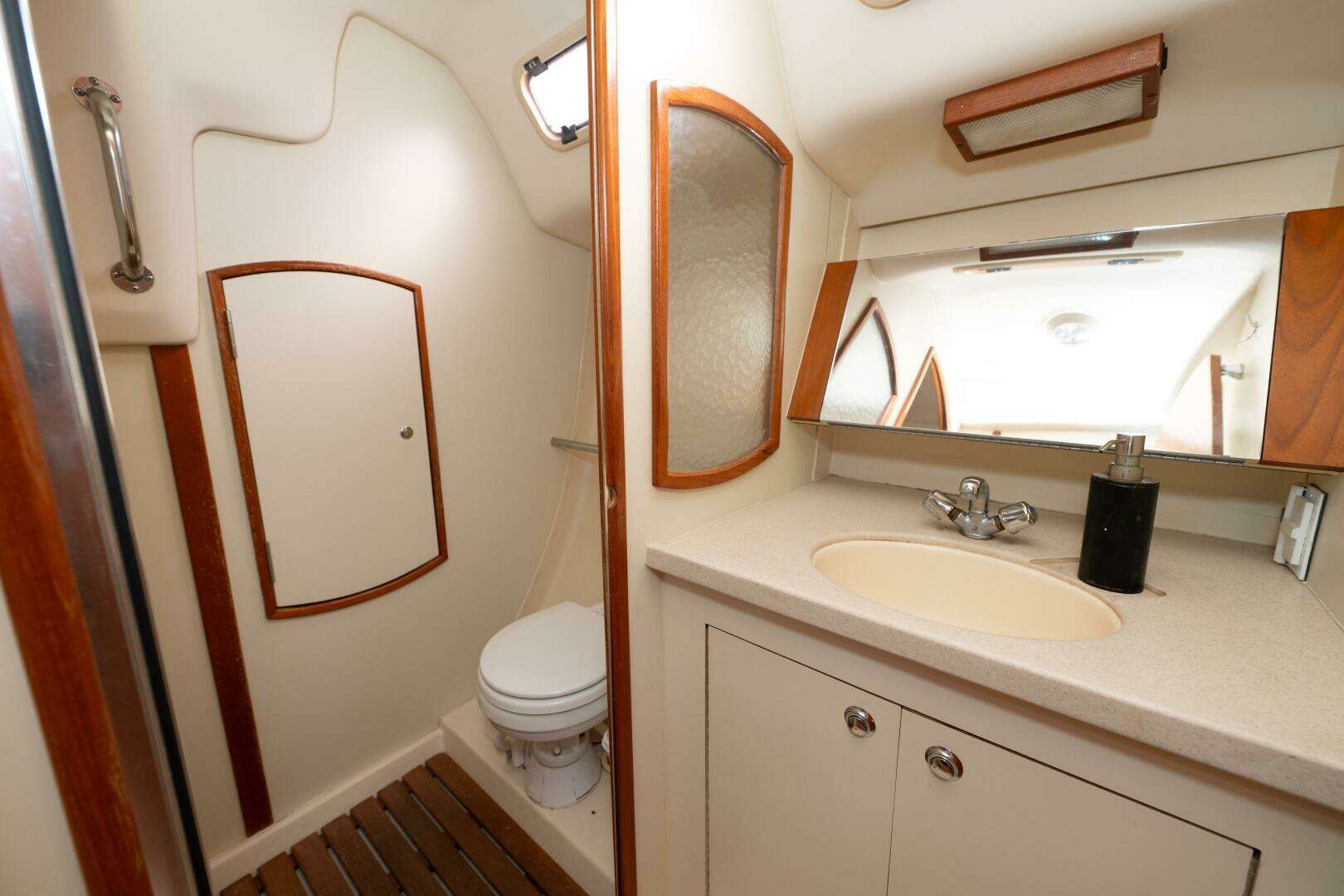 2003 Hunter 356 - Image 25