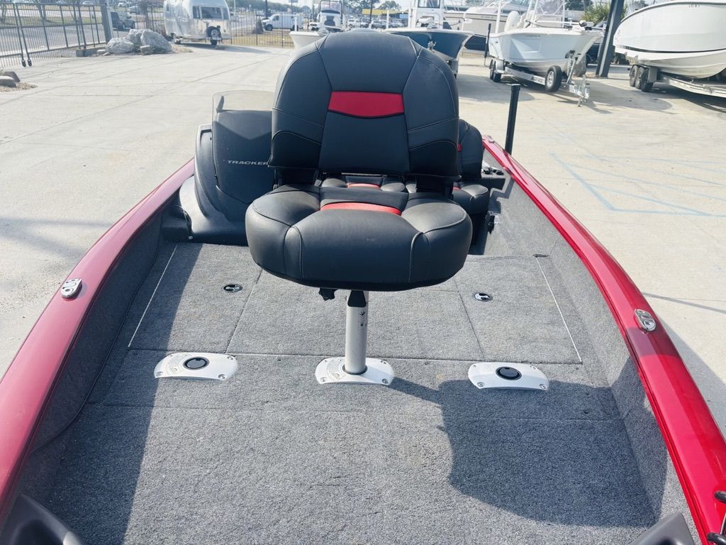 2025 Tracker Pro Team 175 Crappie Edition - 13