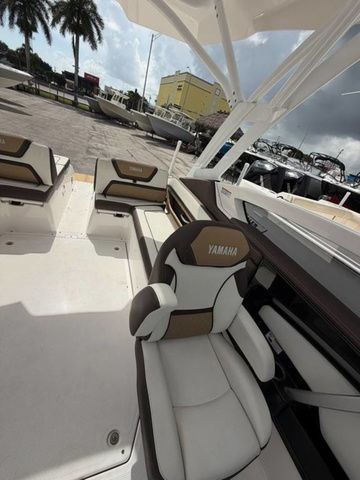2023 Yamaha Boats 275SDX - 11