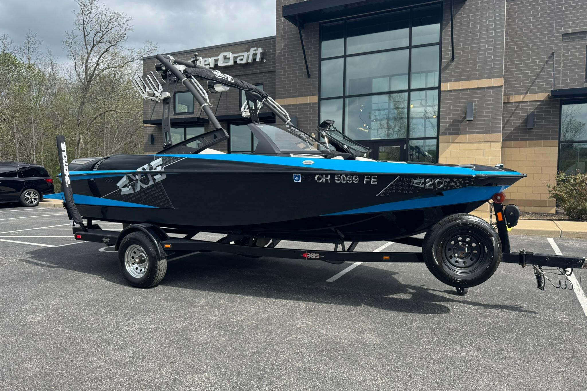 2011 Axis A20