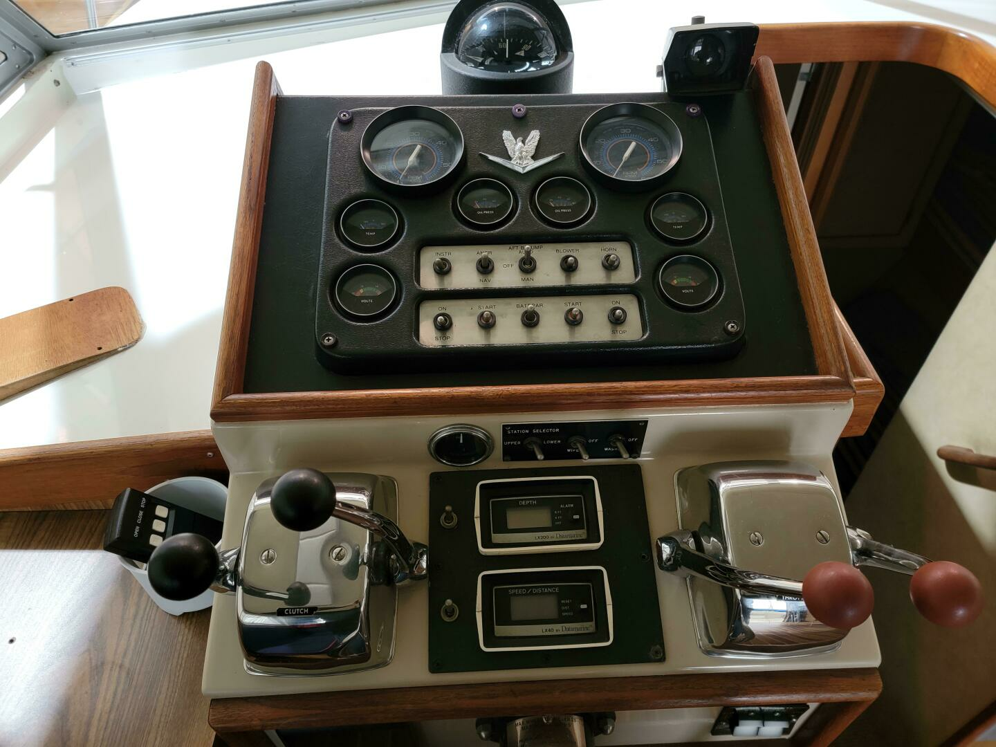 1983 Bertram 33 Flybridge Cruiser - Image 17