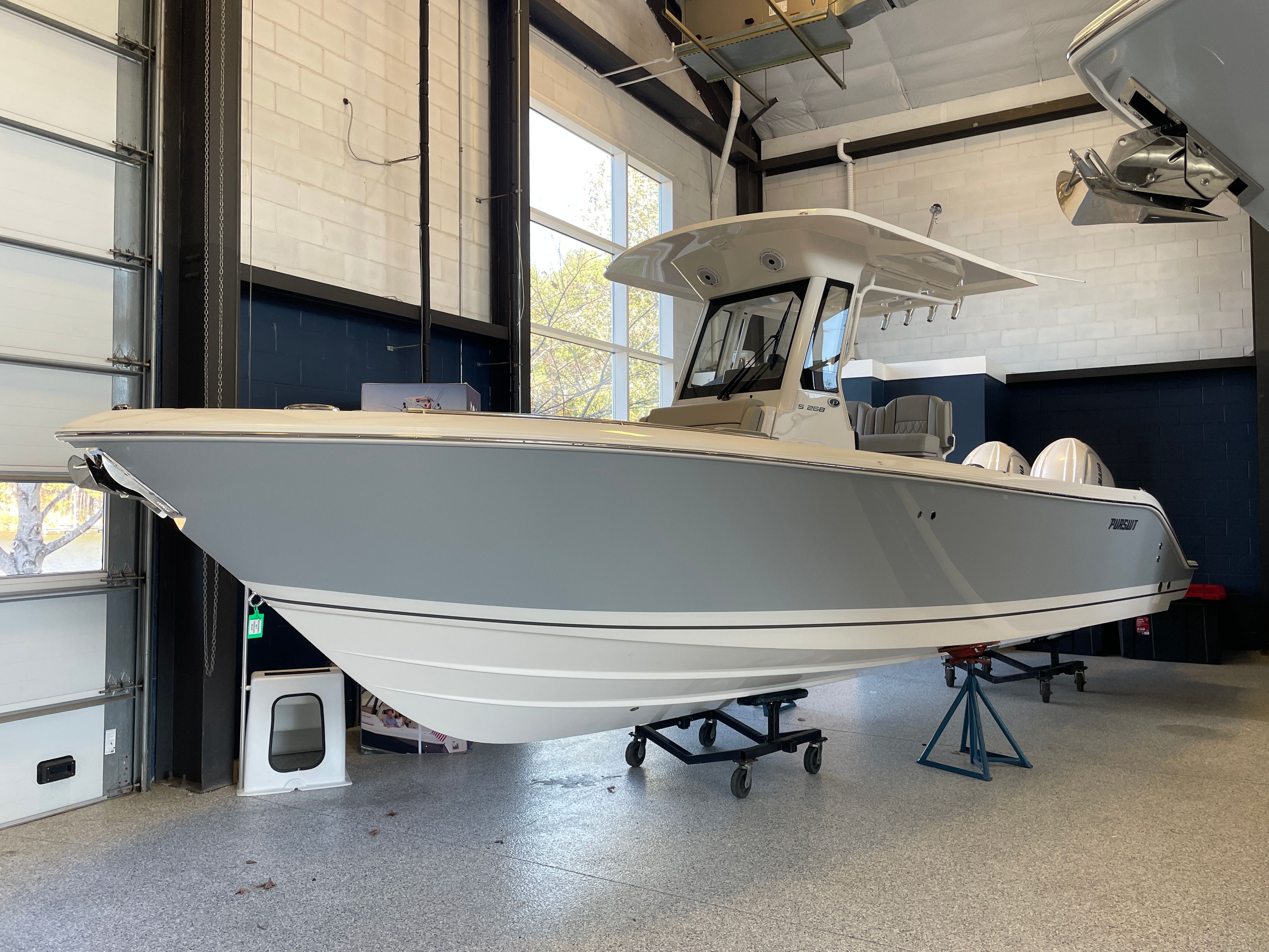 2026 Pursuit S 268 Sport