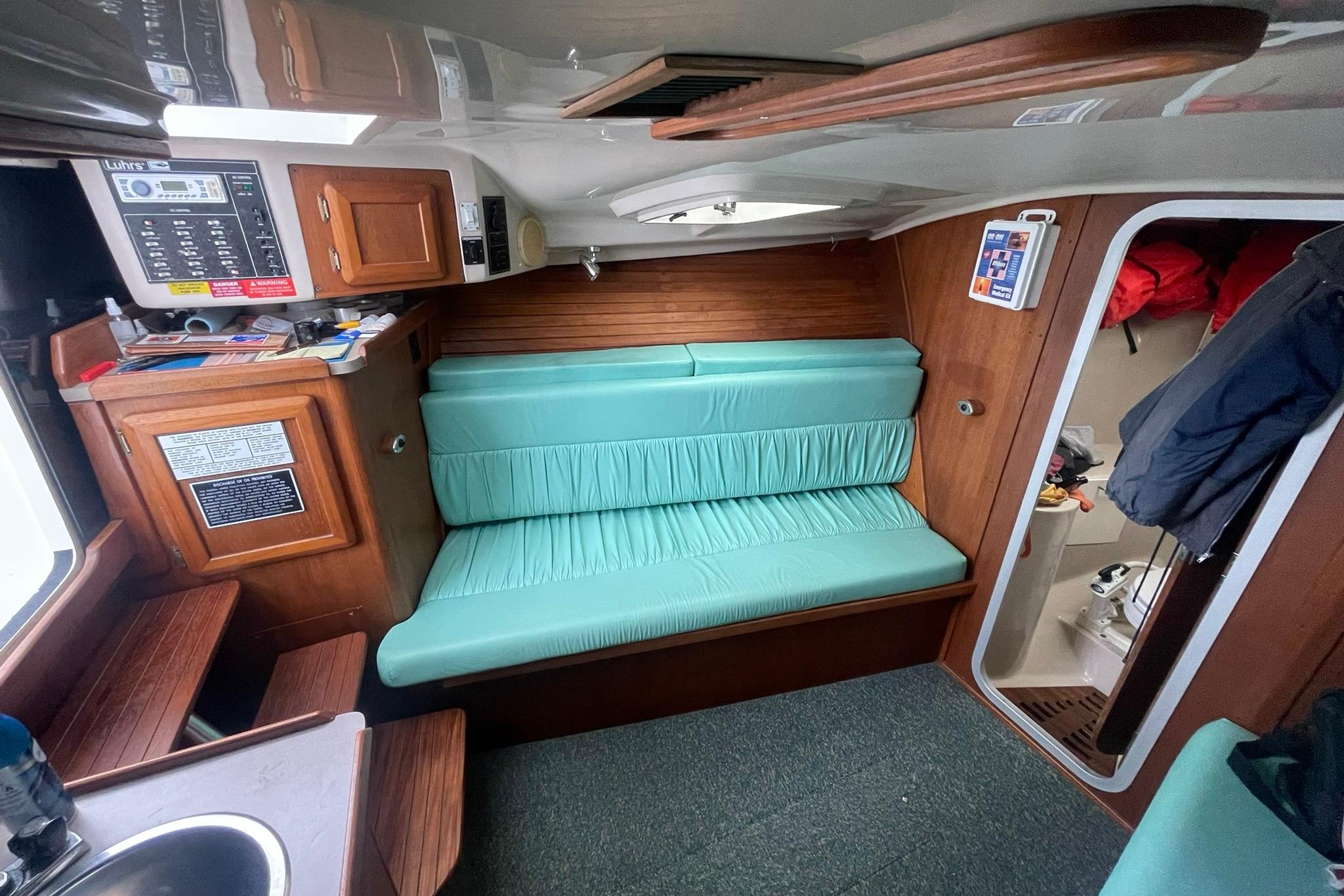 CABIN TO PORT