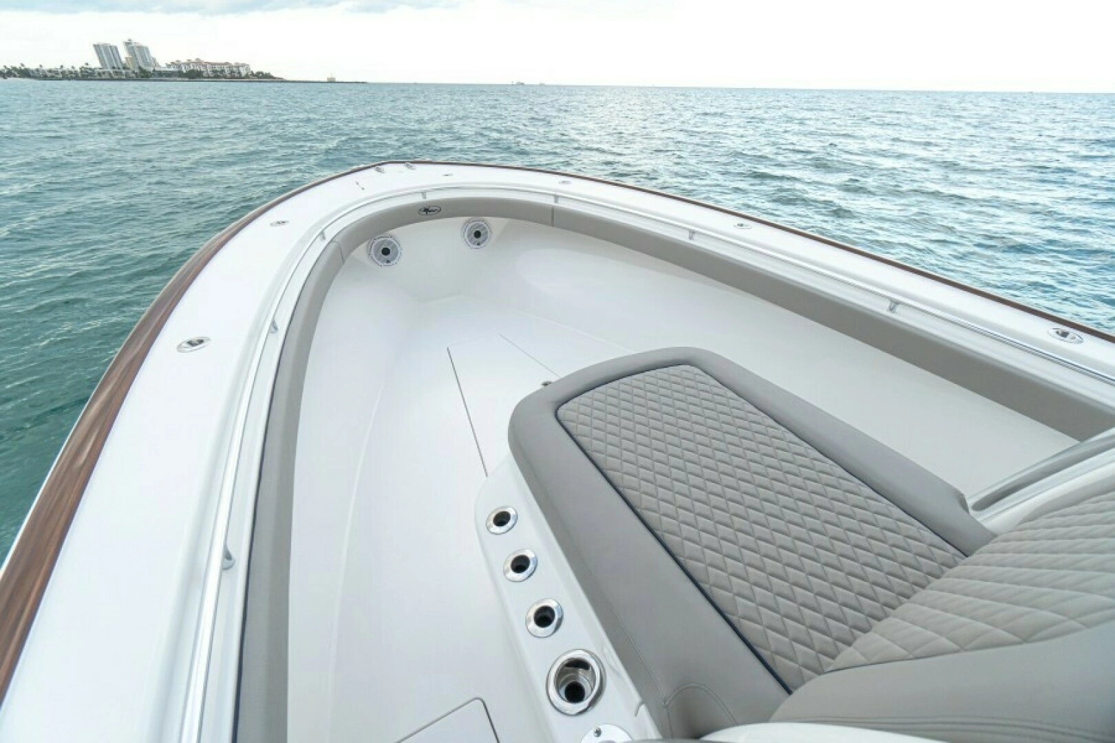 2027 Valhalla Boatworks V-33 - Image 7