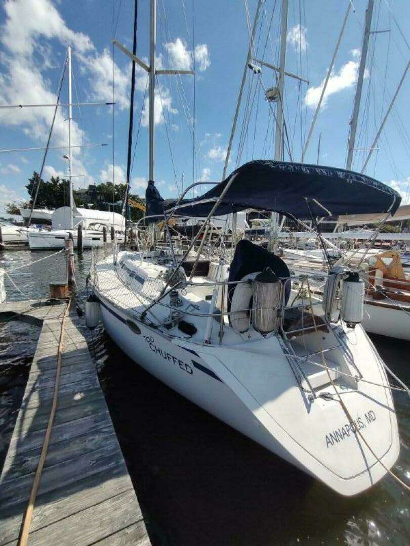 1987 Hunter 37 Legend - Image 4