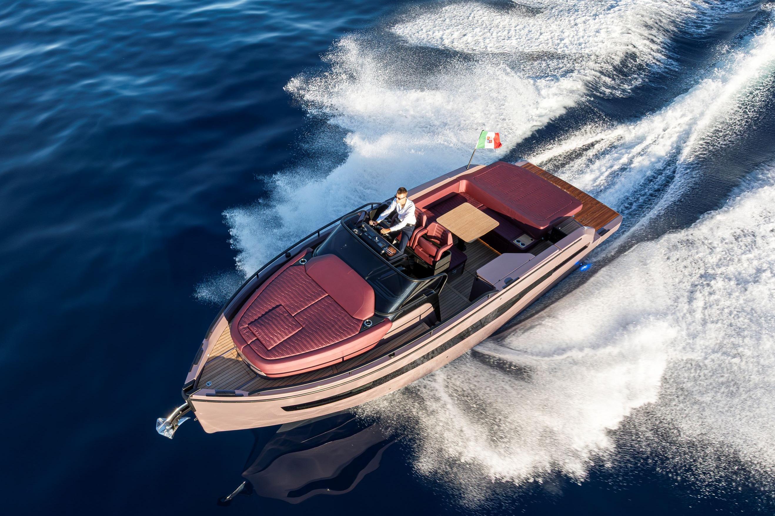 2026 Cranchi A32 Luxury Tender
